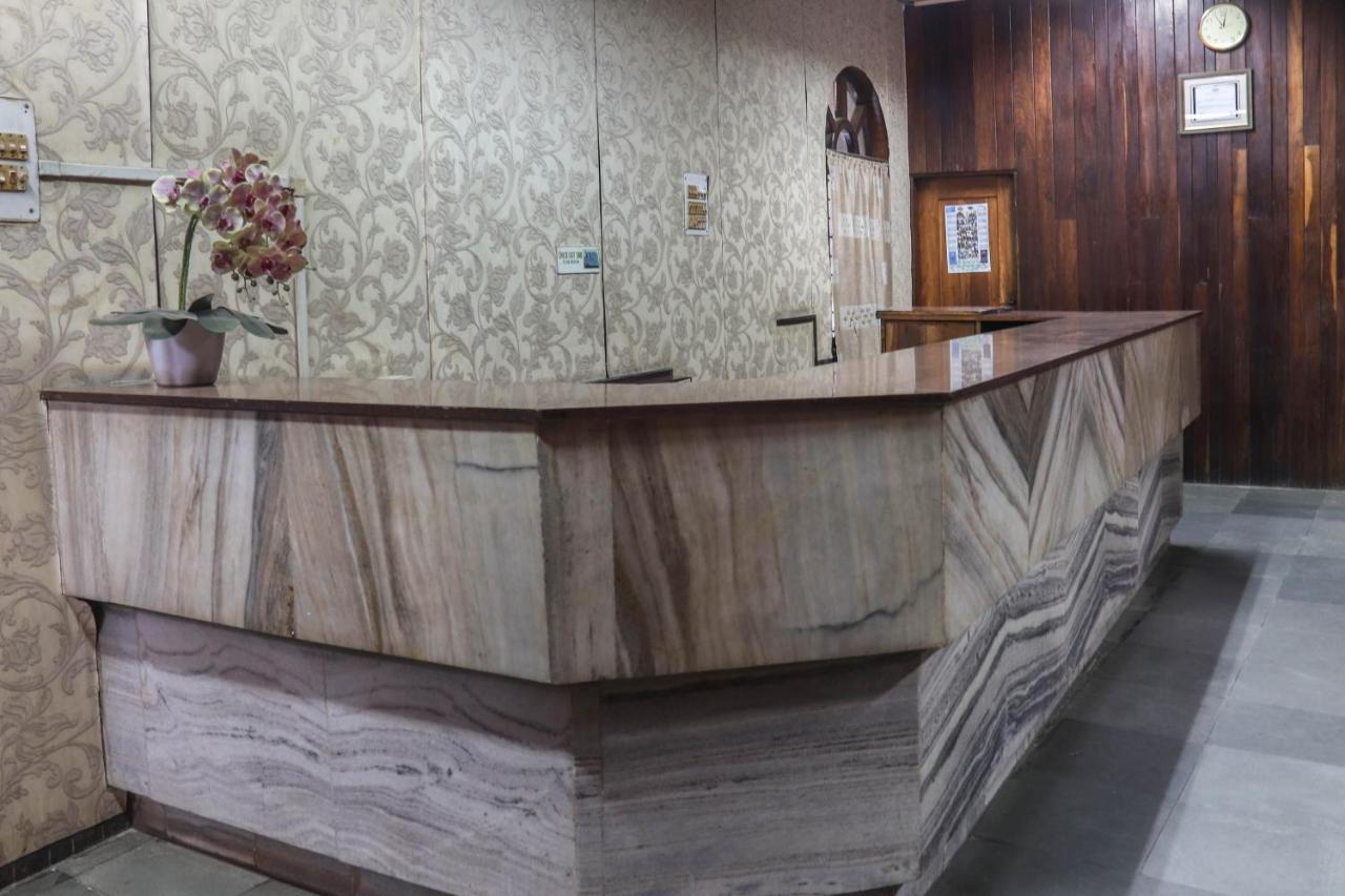 Spot On 49477 Hotel Galaxy Dimapur Bagian luar foto