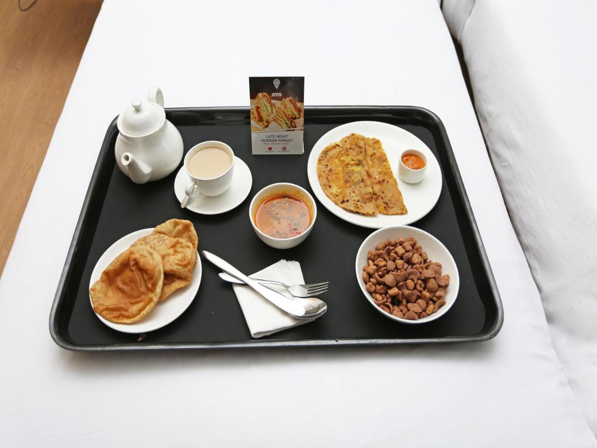 Spot On 49477 Hotel Galaxy Dimapur Bagian luar foto